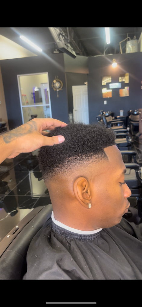 Sharp lineup and high fade detail